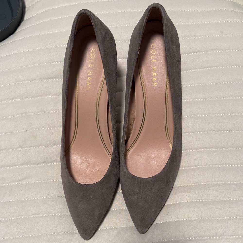 Cole Haan Women's Gray Pumps suede size 8.5 NEW